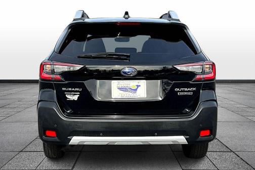 2023 Subaru Outback Touring