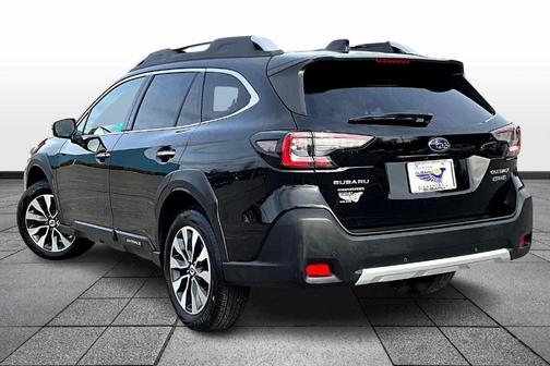 2023 Subaru Outback Touring