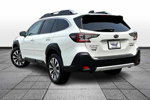 2025 Subaru Outback Touring XT