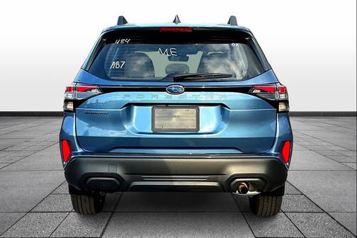 2025 Subaru Forester Base