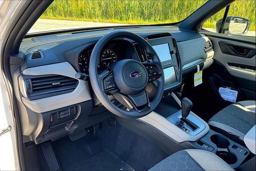 2025 Subaru Forester Base
