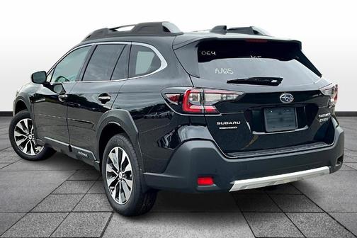 2025 Subaru Outback Touring