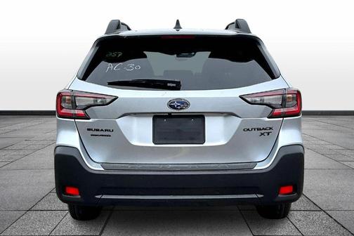 2025 Subaru Outback Onyx Edition XT