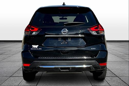 2018 Nissan Rogue S