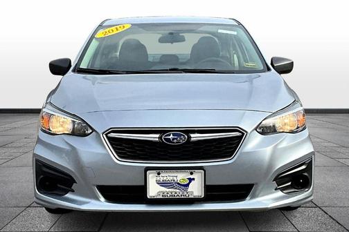 2019 Subaru Impreza 2.0i