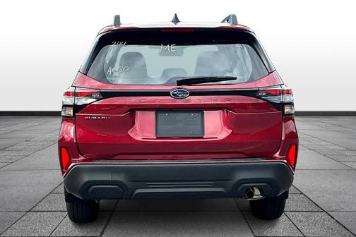 2025 Subaru Forester Base