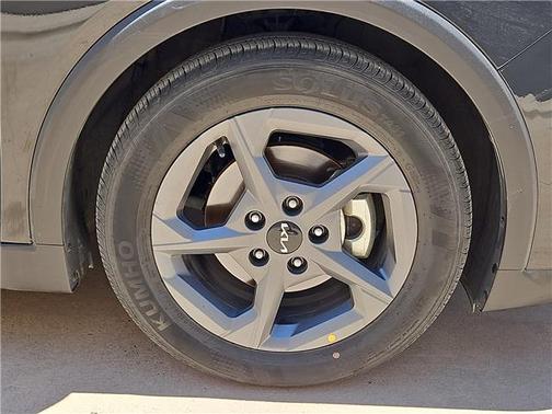 Black 2025 Kia K4 LX