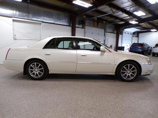 2007 Cadillac DTS Performance
