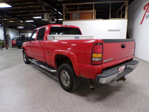 2004 GMC Sierra 2500 SLT