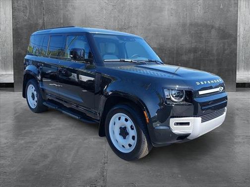 2025 Land Rover Defender 110 P300