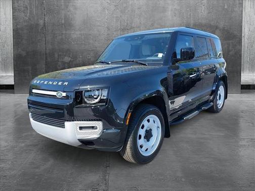 2025 Land Rover Defender 110 P300