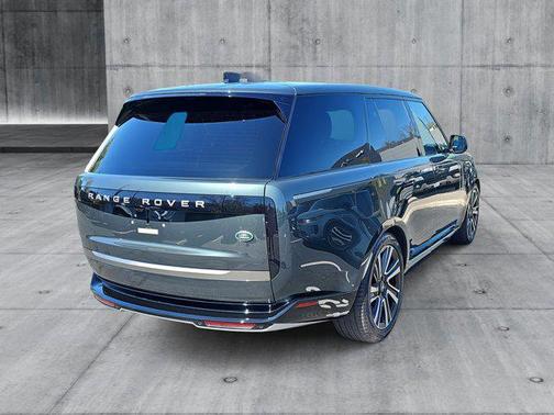 2023 Land Rover Range Rover P530 SE