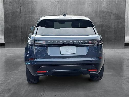 2026 Land Rover Range Rover Velar P250 SE R-Dynamic