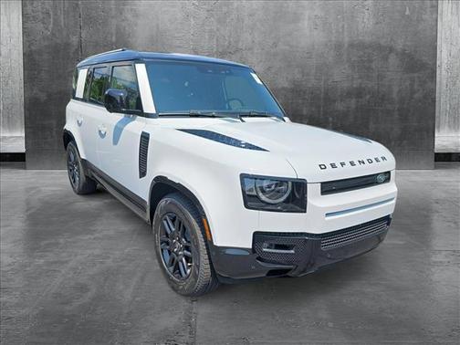 2025 Land Rover Defender 110 P400 X-Dynamic SE