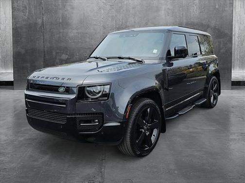 2025 Land Rover Defender 110 P400 X-Dynamic SE