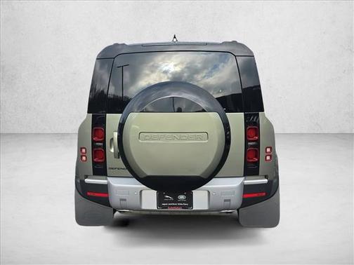 2025 Land Rover Defender 90 P300 S