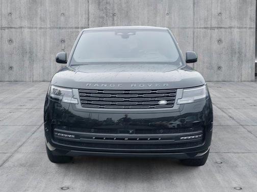2025 Land Rover Range Rover P400 SE 7 Seat