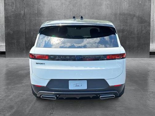 2025 Land Rover Range Rover Sport SE