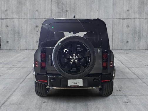2025 Land Rover Defender 110 P400 X-Dynamic SE