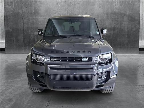 2025 Land Rover Defender 110 P400 X-Dynamic SE