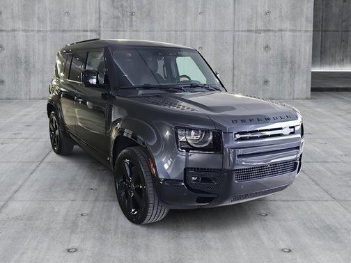 2025 Land Rover Defender 110 P400 X-Dynamic SE