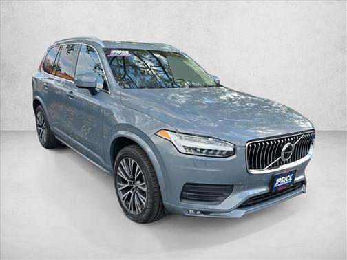 2022 Volvo XC90 T5 Momentum