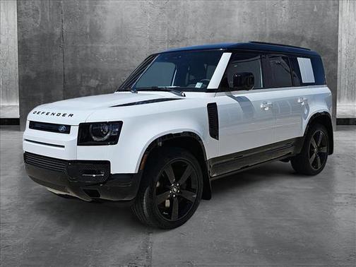 2025 Land Rover Defender 110 P400 X-Dynamic SE