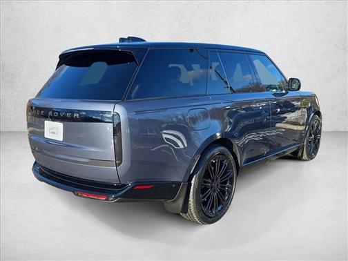 2026 Land Rover Range Rover P400 SE