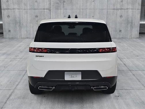 2025 Land Rover Range Rover Sport SE