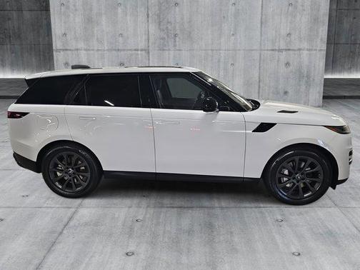2025 Land Rover Range Rover Sport SE
