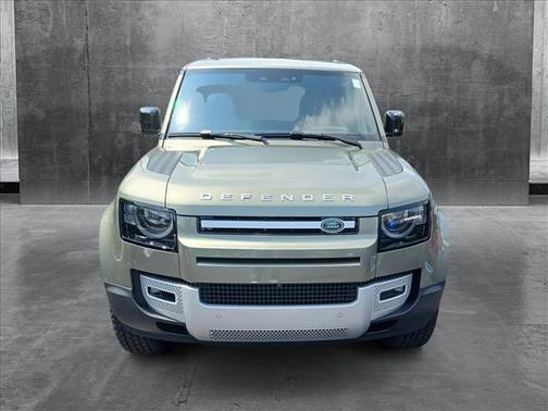 2025 Land Rover Defender 110 P300