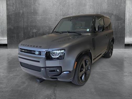 2025 Land Rover Defender V8