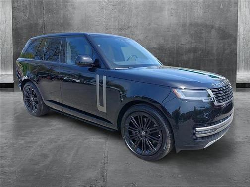2025 Land Rover Range Rover P530 SE