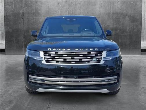 2025 Land Rover Range Rover P530 SE