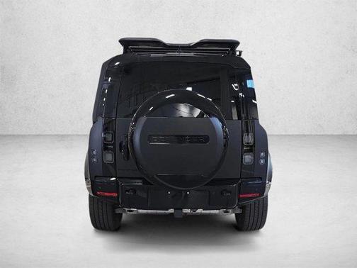 Santorini Black Metallic 2026 Land Rover Defender P400 X-Dynamic SE