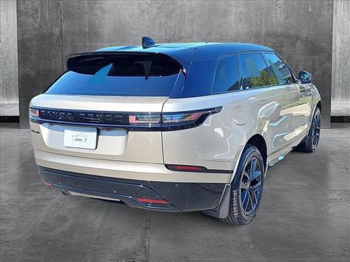 2026 Land Rover Range Rover Velar P250 SE R-Dynamic