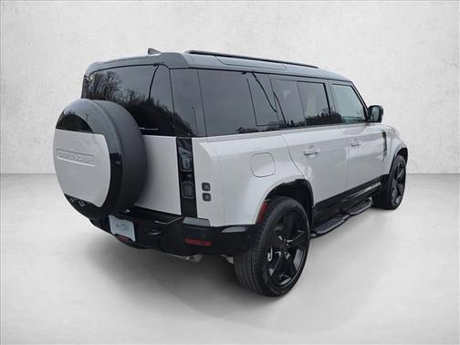 2026 Land Rover Defender P400 X-Dynamic SE