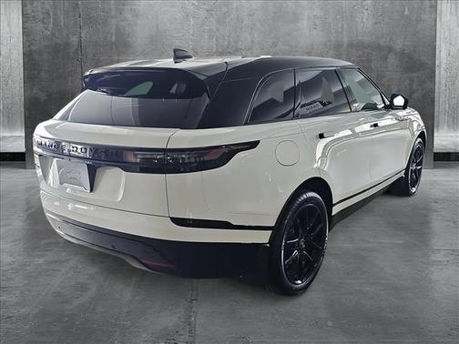 2026 Land Rover Range Rover Velar P400 Dynamic SE