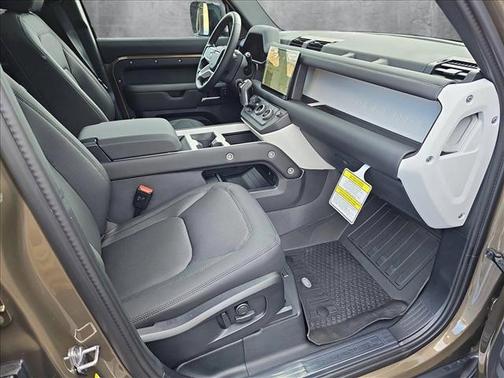2025 Land Rover Defender S