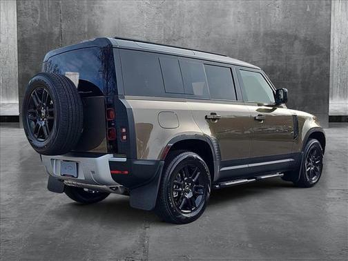 2025 Land Rover Defender S