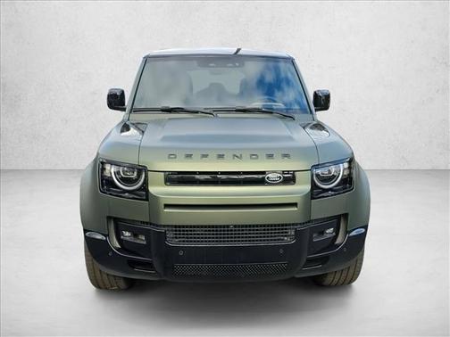 2026 Land Rover Defender X-Dynamic SE