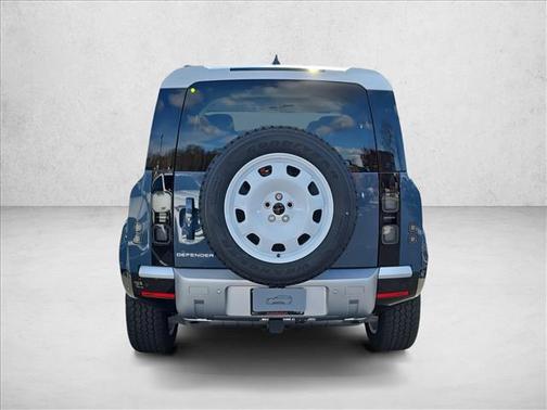 2026 Land Rover Defender P300 S