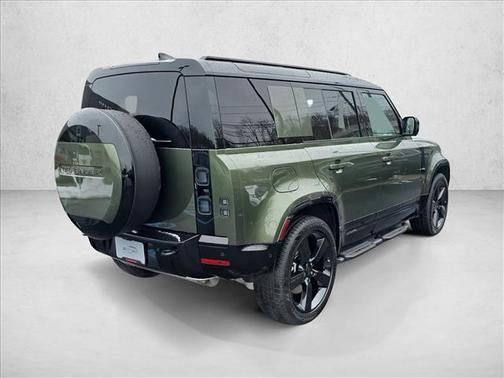 2026 Land Rover Defender P400 X-Dynamic SE