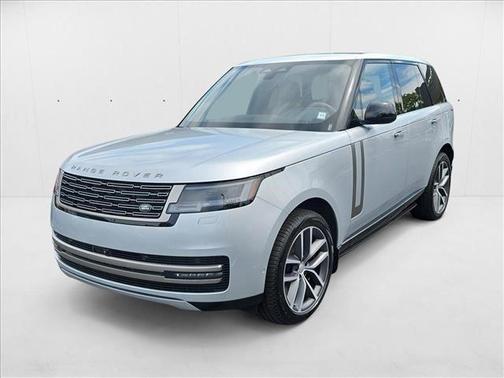2025 Land Rover Range Rover P550e SE