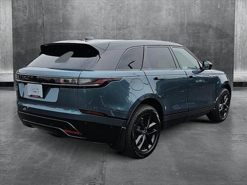 2026 Land Rover Range Rover Velar P250 SE R-Dynamic