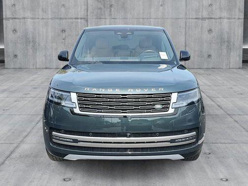 2025 Land Rover Range Rover P400 SE