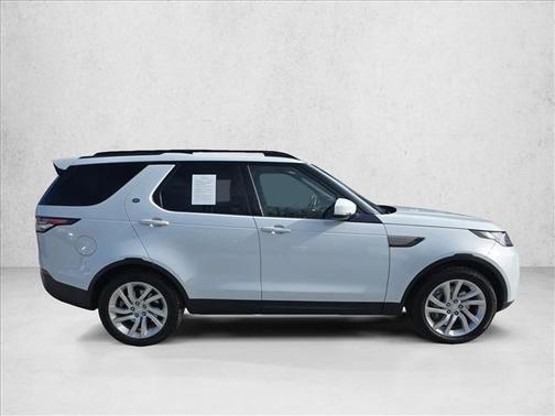 2018 Land Rover Discovery SE