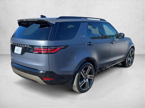 2026 Land Rover Discovery Tempest Edition