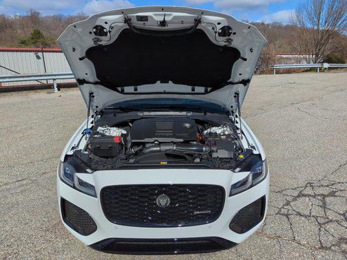 2024 Jaguar XF R-Dynamic SE P250 AWD Automatic