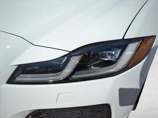 2024 Jaguar XF R-Dynamic SE P250 AWD Automatic